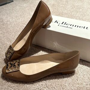 L.K. Bennett London tan patent leather flats size 39